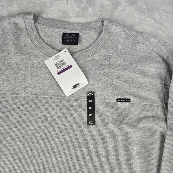 NWT Oakley Mountain Drive Thermal Sz XXL Gray Pullover Crew Neck Long Sleeve - Picture 3 of 11